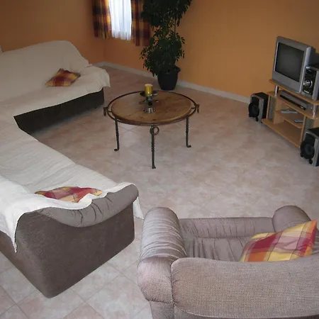 Holiday home Quaint In Ondenval With Terrace