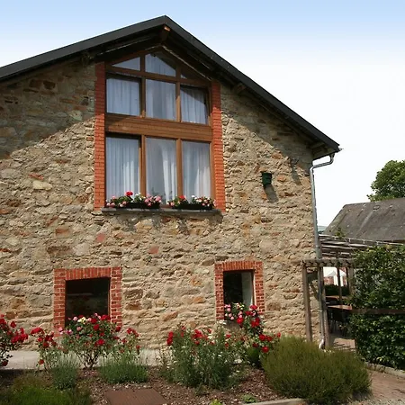 Quaint In Ondenval With Terrace Hébergement de vacances Waimes